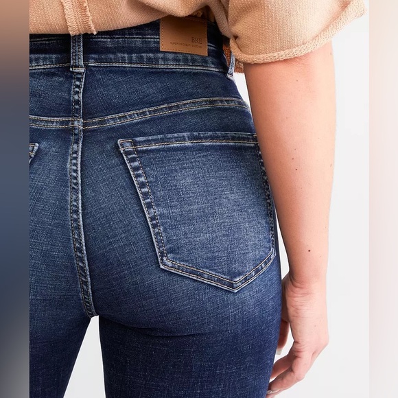 BKE Parker Universal Fit Highrise Tailored Bootcut 32 x 29 1/2” New no tag - Picture 9 of 16
